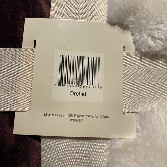 ED On Air Plush Throw Blanket – 50” x 60” – Orchid (Plum Purple) - Picture 3 of 7